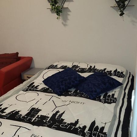 Appartement Jolie Vue Wifi Besançon Buitenkant foto
