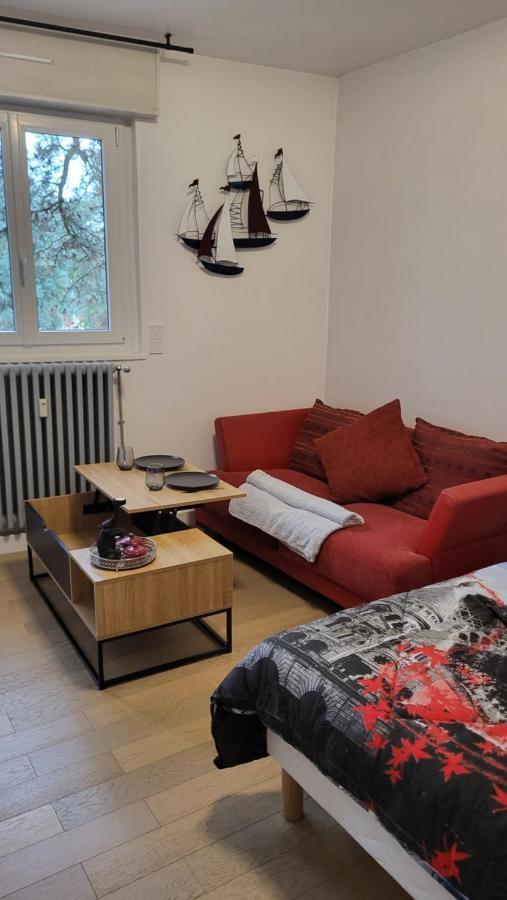 Appartement Jolie Vue Wifi Besançon Buitenkant foto