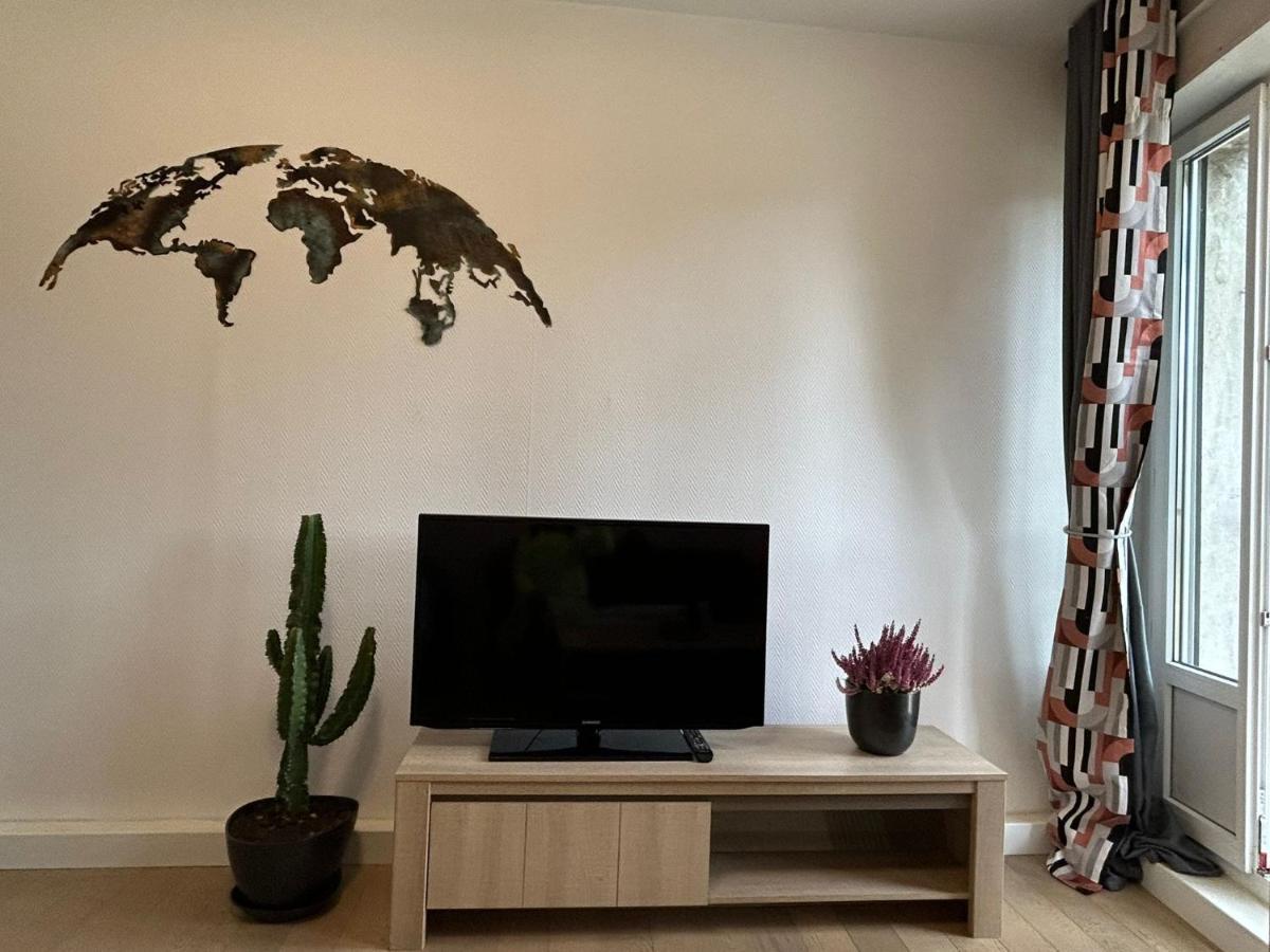 Appartement Jolie Vue Wifi Besançon Buitenkant foto